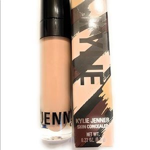 Kylie jenner camo concealer